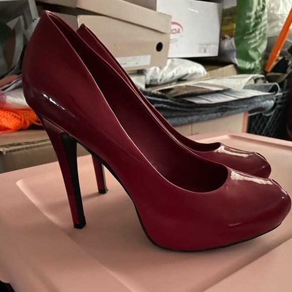 Red patten leather pumps - Picture 4 of 5